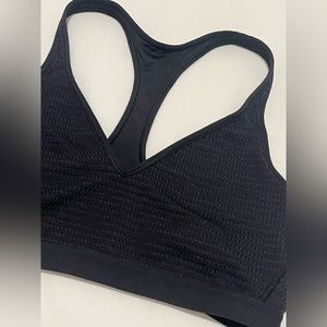 Victorias Secret Sport Textured Sports Bra LARGE Black Racerback